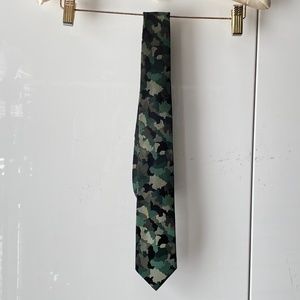 NWT Bibas Silk Camouflage Skinny Tie
